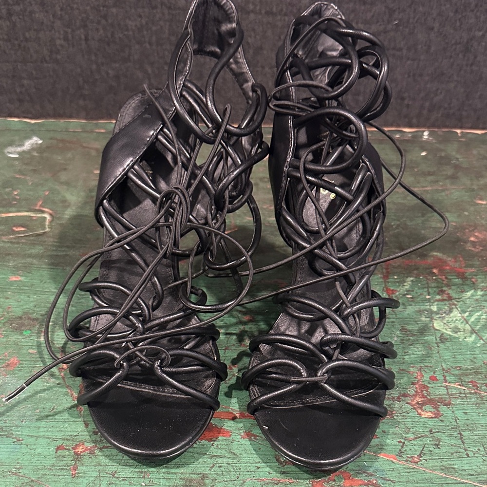 VENUS Black Strappy Heels